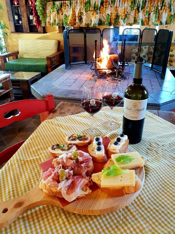 Agriturismo Isola Augusta Palazzolo dello Stella Екстериор снимка