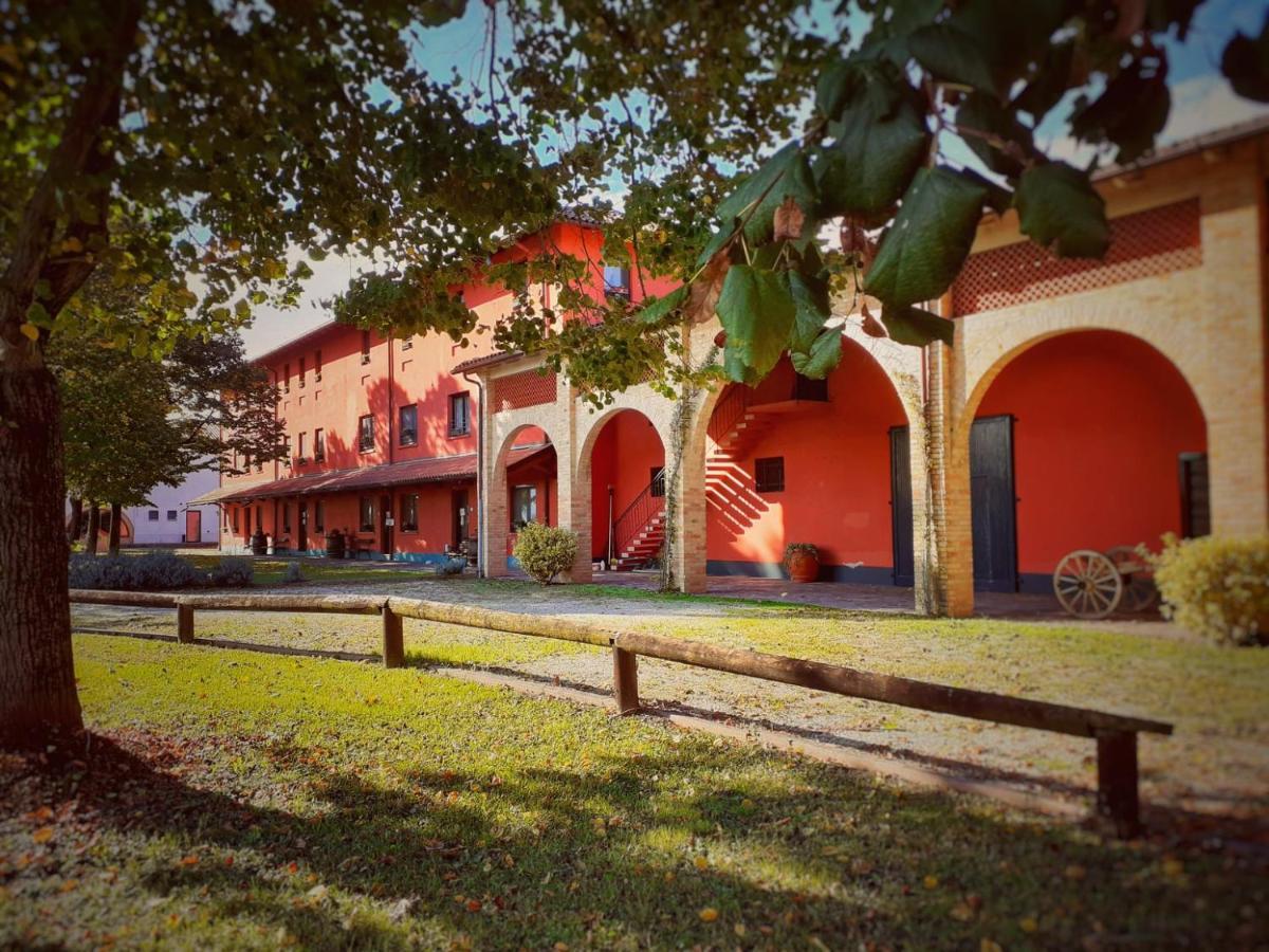 Agriturismo Isola Augusta Palazzolo dello Stella Екстериор снимка