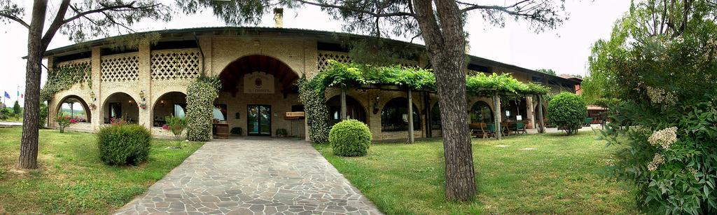 Agriturismo Isola Augusta Palazzolo dello Stella Екстериор снимка