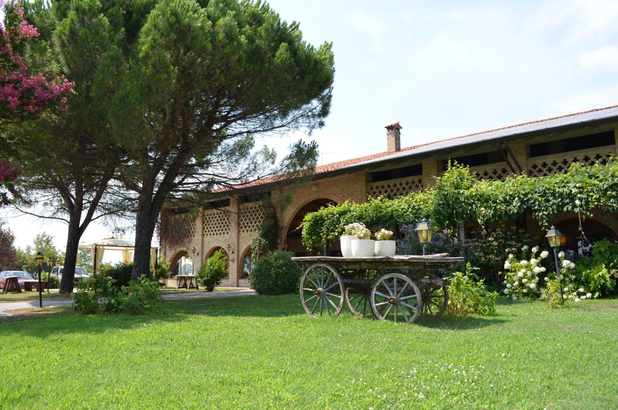 Agriturismo Isola Augusta Palazzolo dello Stella Екстериор снимка