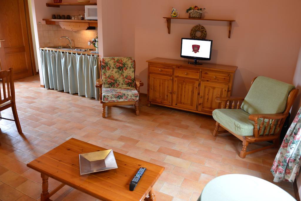 Agriturismo Isola Augusta Palazzolo dello Stella Стая снимка