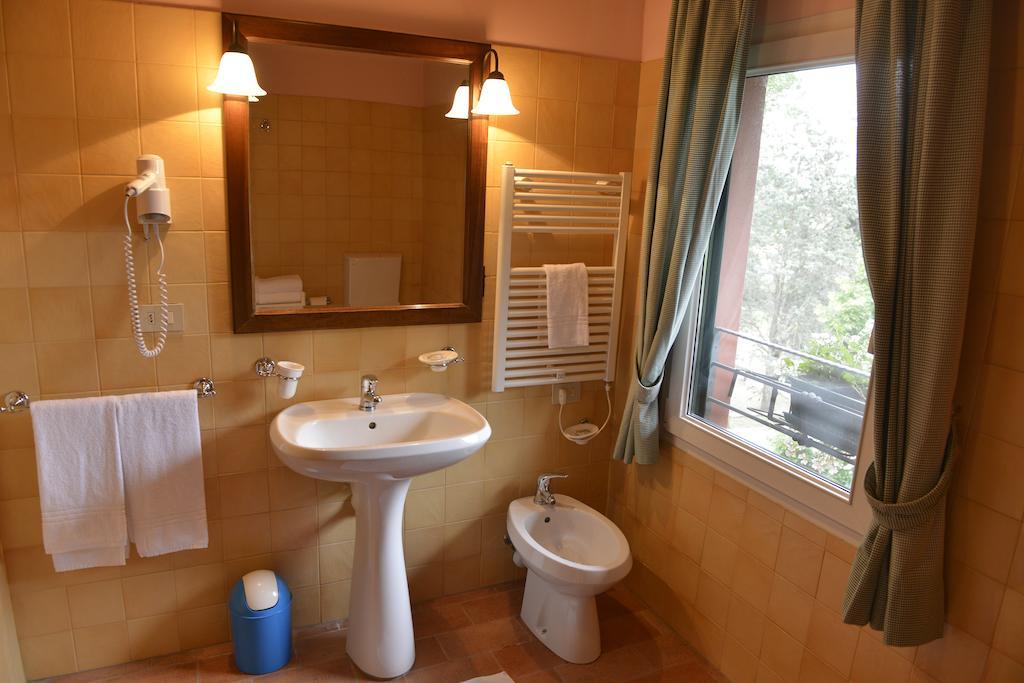 Agriturismo Isola Augusta Palazzolo dello Stella Стая снимка