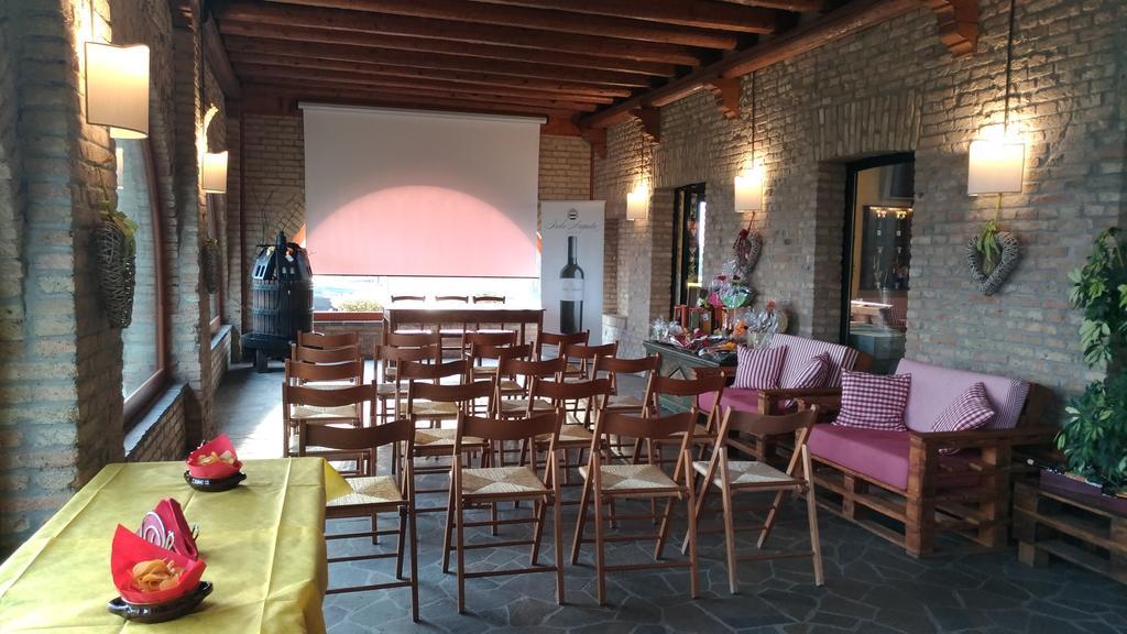 Agriturismo Isola Augusta Palazzolo dello Stella Екстериор снимка