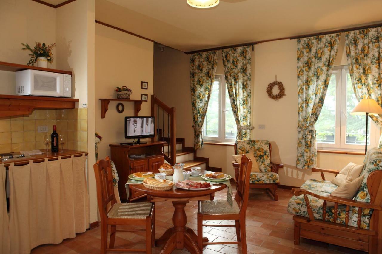 Agriturismo Isola Augusta Palazzolo dello Stella Екстериор снимка
